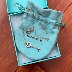 TIFFANY & CO. - heart key pendant necklace